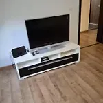 Lejlighed Schoene Vollausgestattete Monteurs- Gaestewohnung In Der Gartenstadt Und Naehe Geiseltalsee 2210