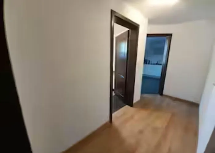 Schöne Vollausgestattete Monteurs- Gästewohnung In Der Gartenstadt Und Nähe Geiseltalsee Für 2 Personen 2210 * Leuna